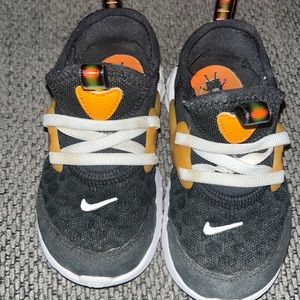 Lightly worn Nike Air Prestos size 7c